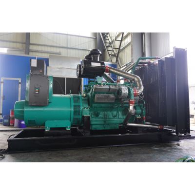 600kw乾能柴油發(fā)電機(jī)組-乾能12缸柴油機(jī)12V138BZLD柴油發(fā)電機(jī)組,缸徑/行程：138/160mm,柴油發(fā)電機(jī)組水冷發(fā)動(dòng)機(jī)功率660KW,柴油發(fā)電機(jī)組配套馬拉松斯坦福發(fā)電機(jī)。廠價(jià)直銷歡迎選購：13773399855。