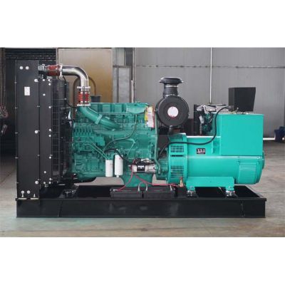 300kw東風(fēng)康明斯柴油發(fā)電機組-東風(fēng)康明斯6缸柴油機6ZTAA13-G3柴油發(fā)電機組,缸徑/行程：130/163mm,柴油發(fā)電機組水冷發(fā)動機功率340KW,柴油發(fā)電機組配套馬拉松斯坦福發(fā)電機。廠價直銷歡迎選購：13773399855。
