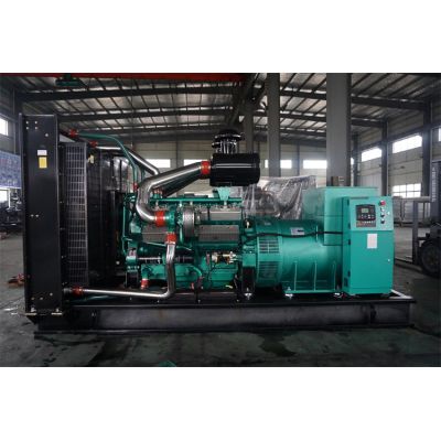 600kw乾能柴油發(fā)電機(jī)組-乾能12缸柴油機(jī)QN27G830D2柴油發(fā)電機(jī)組,缸徑/行程：135/155mm,柴油發(fā)電機(jī)組水冷發(fā)動(dòng)機(jī)功率610KW,柴油發(fā)電機(jī)組配套馬拉松斯坦福發(fā)電機(jī)。廠價(jià)直銷歡迎選購：13773399855。