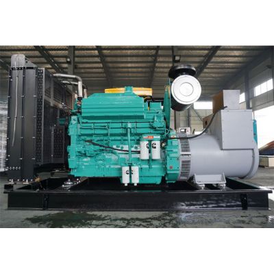 500kw重慶康明斯柴油發(fā)電機(jī)組-重慶康明斯6缸柴油機(jī)KTA19-G8柴油發(fā)電機(jī)組,缸徑/行程：159/159mm,柴油發(fā)電機(jī)組水冷發(fā)動(dòng)機(jī)功率575KW,柴油發(fā)電機(jī)組配套馬拉松斯坦福發(fā)電機(jī)。廠價(jià)直銷歡迎選購(gòu)：13773399855。
