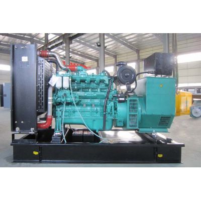 120kw玉柴柴油發(fā)電機(jī)組-玉柴6缸柴油機(jī)YC6B205L-D20柴油發(fā)電機(jī)組,缸徑/行程：108/125mm,柴油發(fā)電機(jī)組水冷發(fā)動(dòng)機(jī)功率152KW,柴油發(fā)電機(jī)組配套馬拉松斯坦福發(fā)電機(jī)。廠價(jià)直銷歡迎選購(gòu)：13773399855。