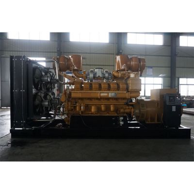 900kw濟(jì)柴柴油發(fā)電機(jī)組-濟(jì)柴12缸柴油機(jī)G12V190ZLD1柴油發(fā)電機(jī)組,缸徑/行程：190/210mm,柴油發(fā)電機(jī)組水冷發(fā)動(dòng)機(jī)功率1000KW,柴油發(fā)電機(jī)組配套馬拉松斯坦福發(fā)電機(jī)。廠價(jià)直銷歡迎選購(gòu)：13773399855。