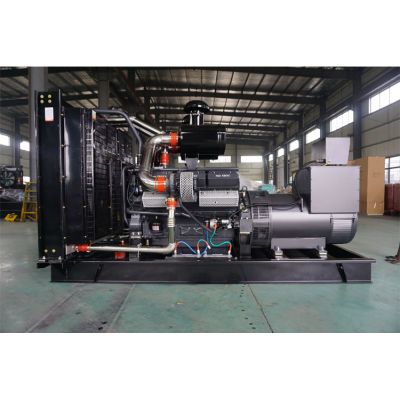 500kw申動柴油發(fā)電機組-申動12缸柴油機SD25G690D2柴油發(fā)電機組,缸徑/行程：135/150mm,柴油發(fā)電機組水冷發(fā)動機功率505KW,柴油發(fā)電機組配套馬拉松斯坦福發(fā)電機。廠價直銷歡迎選購：13773399855。