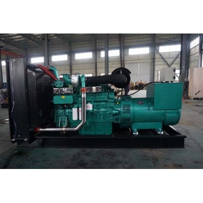 400kw玉柴柴油發(fā)電機(jī)組-玉柴6缸柴油機(jī)YC6T600L-D22柴油發(fā)電機(jī)組,缸徑/行程：145/165mm,柴油發(fā)電機(jī)組水冷發(fā)動(dòng)機(jī)功率441W,柴油發(fā)電機(jī)組配套馬拉松斯坦福發(fā)電機(jī)。廠價(jià)直銷歡迎選購(gòu)：13773399855。