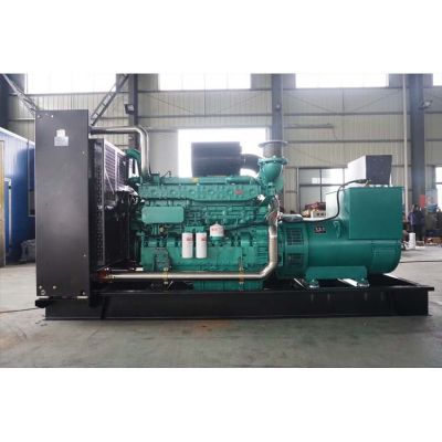 600kw玉柴柴油發(fā)電機(jī)組-玉柴6缸柴油機(jī)YC6TD840-D31柴油發(fā)電機(jī)組,缸徑/行程：152/180mm,柴油發(fā)電機(jī)組水冷發(fā)動(dòng)機(jī)功率616KW,柴油發(fā)電機(jī)組配套馬拉松斯坦福發(fā)電機(jī)。廠價(jià)直銷歡迎選購(gòu)：13773399855。