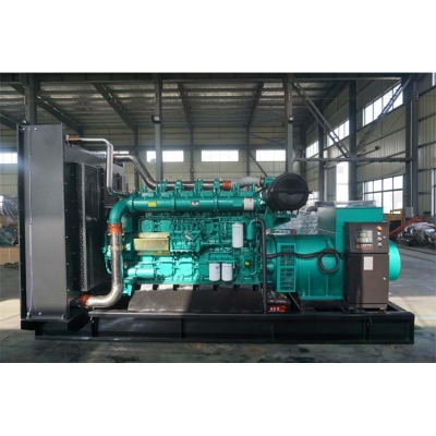 1000kw玉柴柴油發(fā)電機(jī)組-玉柴6缸柴油機(jī)YC6C1660-D30柴油發(fā)電機(jī)組,缸徑/行程：200/210mm,柴油發(fā)電機(jī)組水冷發(fā)動(dòng)機(jī)功率:1221KW,柴油發(fā)電機(jī)組配套馬拉松斯坦福發(fā)電機(jī)。廠價(jià)直銷歡迎選購(gòu)：13773399855。