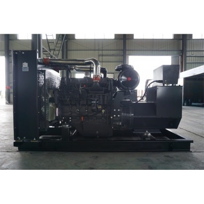 200kw上柴動力柴油發(fā)電機組-上柴股份6缸柴油機6DTAA8.9-G31柴油發(fā)電機組,缸徑/行程：114/144mm,柴油發(fā)電機組水冷發(fā)動機功率204KW,柴油發(fā)電機組配套馬拉松斯坦福發(fā)電機。廠價直銷歡迎選購：13773399855。