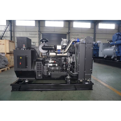 100kw上柴股份柴油發(fā)電機組-上柴動力5缸柴油機SC4H140D2柴油發(fā)電機組,缸徑/行程：105/124mm,柴油發(fā)電機組水冷發(fā)動機功率105KW,柴油發(fā)電機組配套馬拉松斯坦福發(fā)電機。廠價直銷歡迎選購：13773399855。